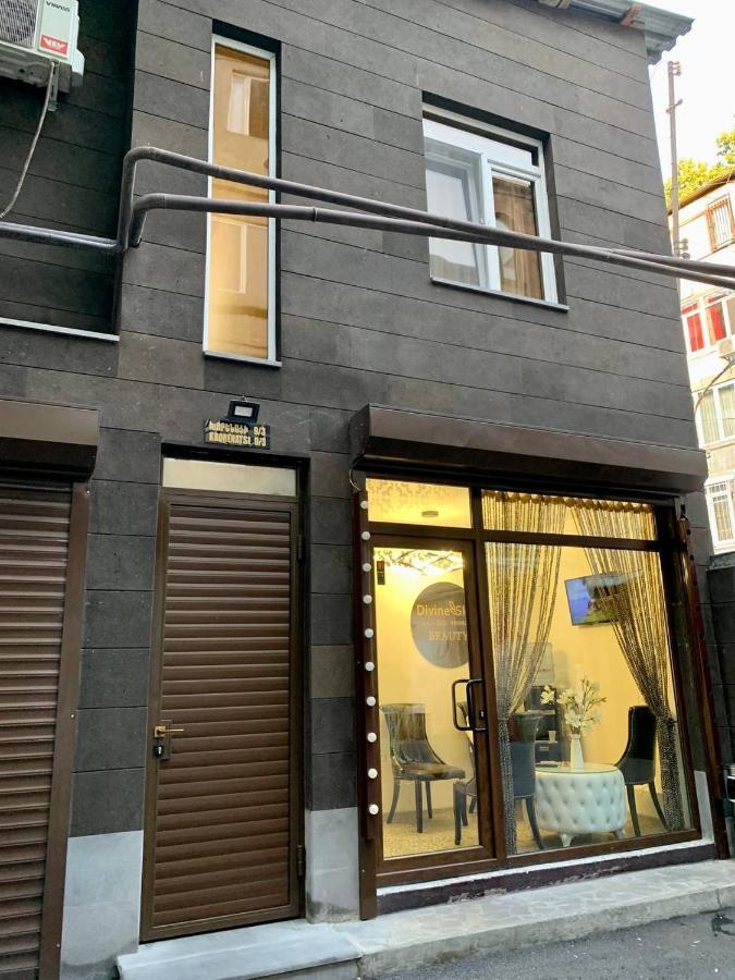 Studio Near Republic Square Yerevan Exterior photo